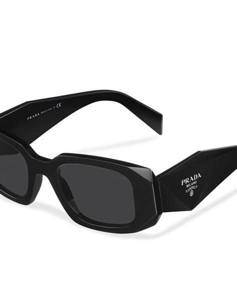 lunettes prada milano